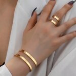 Pulseira e Anel de Luxo Ajustáveis em Aço Inoxidável

Estilo Moderno, Não Escure...