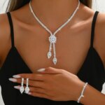 Conjunto Colar Brinco Pulseira Anel Feminino Dourado Strass Luxo...